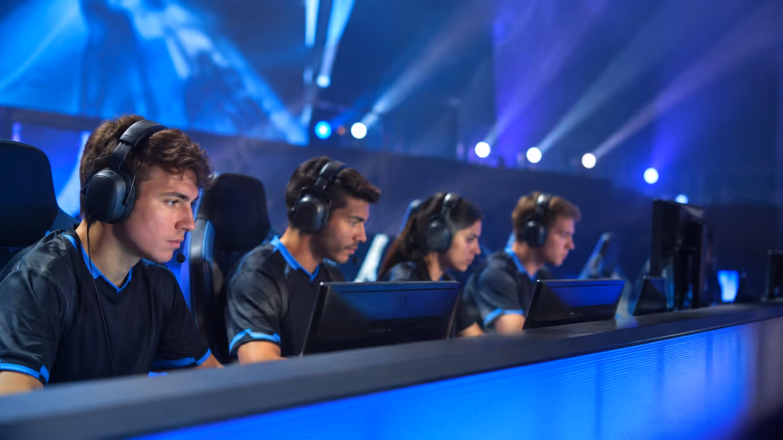 Como funciona a carreira de um jogador profissional de e-sports